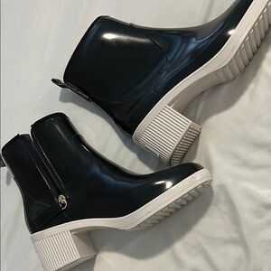 Kate Spade Ankle rain boots sz 9